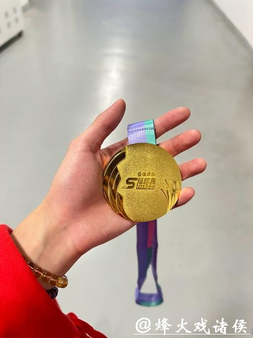 马来西亚选手斩获山西垂直登高赛桂冠